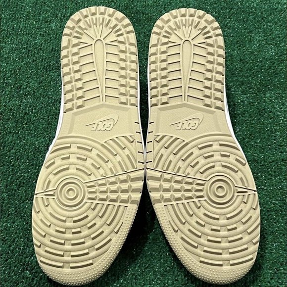 Jordan 1 Low Golf x Travis Scott Neutral Olive - Picture 6 of 6